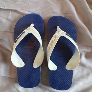 Havaianas Classic Blue and White Sandals kids Size 11